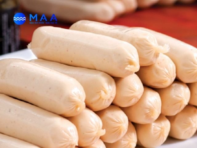 Đĩa xúc xích ức gà thơm ngon, dinh dưỡng