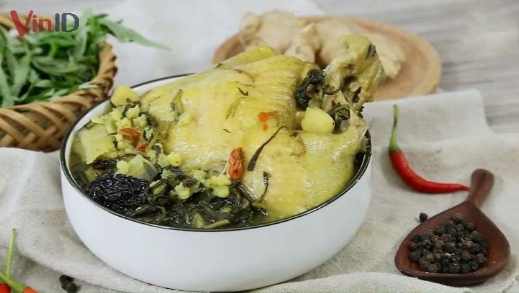 Gà hầm thuốc bắc ngải cứu đậm đà hương vị