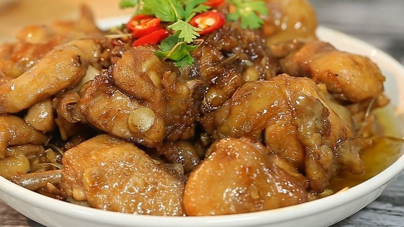 Gà kho xì dầu đậm đà