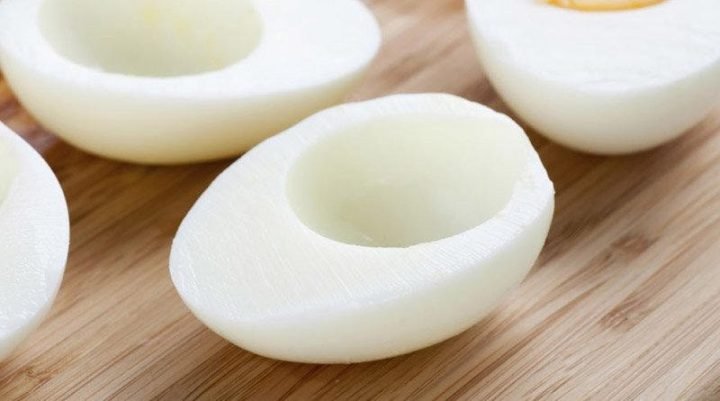 Giá trị dinh dưỡng của lòng trắng trứng vịt lộn