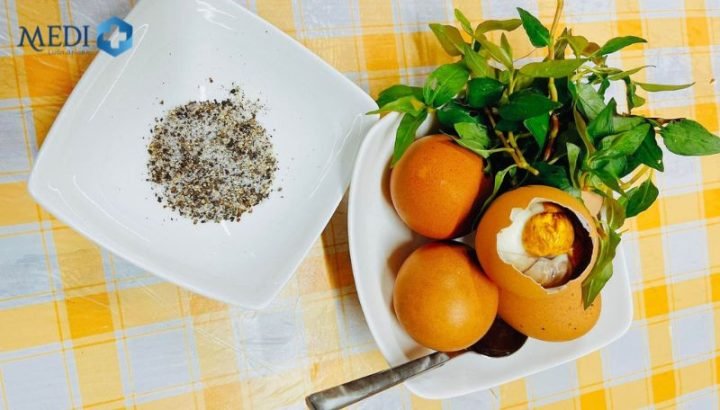 Giá trị dinh dưỡng của trứng gà lộn và lượng calo