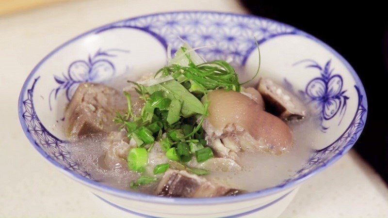 Giò heo hầm chuối chát