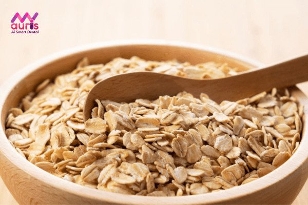 2 Muỗng Yến Mạch Bao Nhiêu Calo? Bí Quyết Ăn Ngon Giảm Cân Hàm lượng calo trong 2 muỗng yến mạch và lợi ích giảm cân