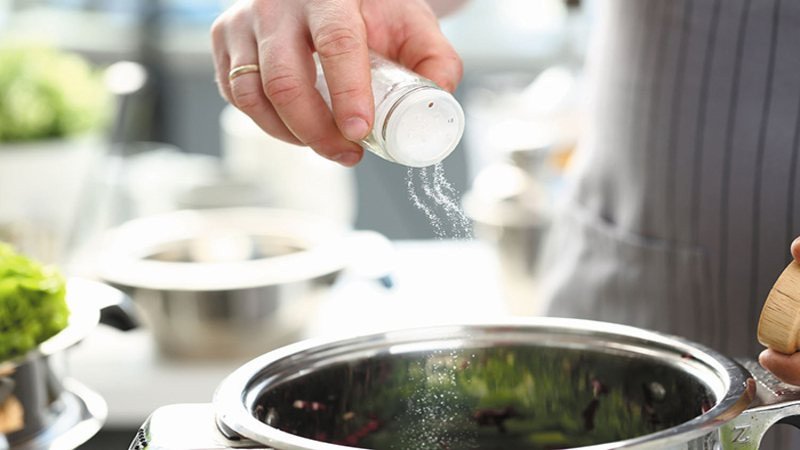 Hạn chế muối trong phở giúp ngăn ngừa cao huyết áp