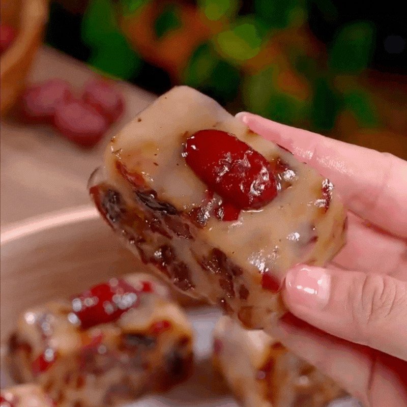 Hấp bánh gừng táo đỏ trên xửng hấp