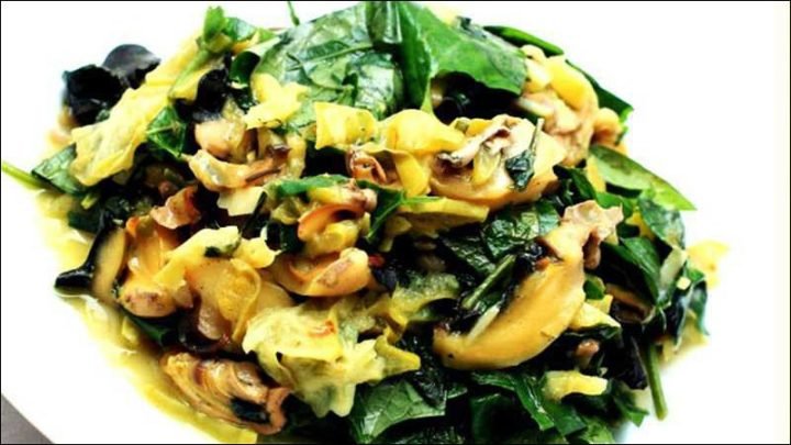hàu xào lá lốt thơm lừng, món ăn dân dã tại Nấu Chuẩn Ăn Ngon