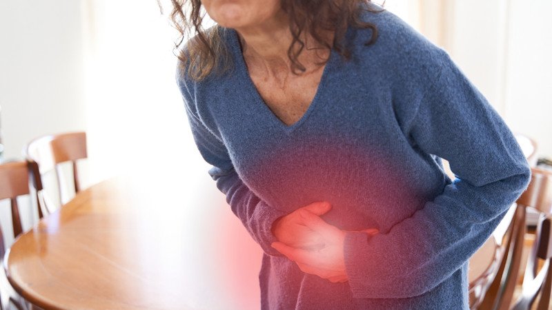 Hệ tiêu hóa cần cân bằng khi uống nước ép táo ổi giàu chất xơ