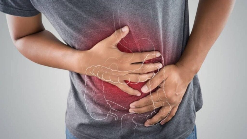 Hệ tiêu hóa gặp vấn đề khi tiêu thụ quá nhiều món gà rán