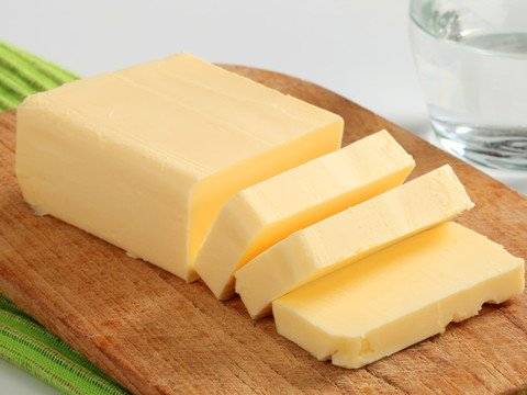 1 Muỗng Bơ Thực Vật Bao Nhiêu Calo? Giải Mã Dinh Dưỡng Hình ảnh minh họa sản phẩm bơ thực vật phổ biến trong nhà bếp