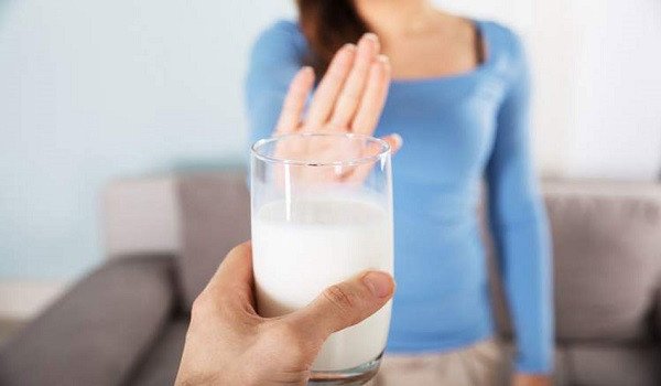 Sữa TH HILO Bao Nhiêu Calo? Phân Tích Dinh Dưỡng Toàn Diện Hộp sữa tươi TH True Milk HILO 180ml với thông tin giàu canxi, ít béo và không lactose, một lựa chọn cân đối về calo.