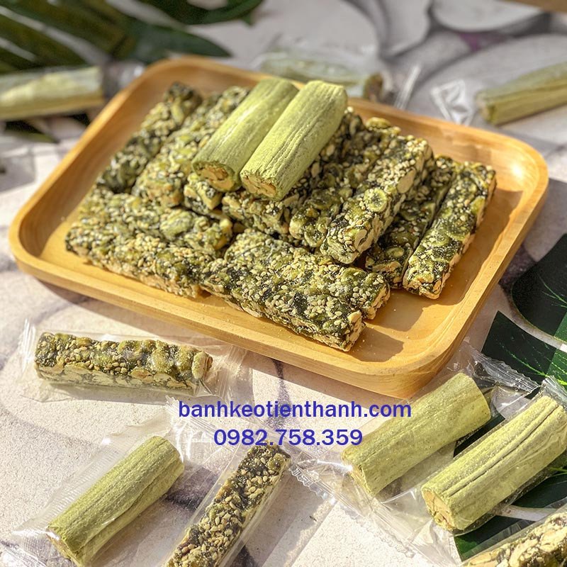 Kẹo dồi trà xanh với màu xanh đặc trưng