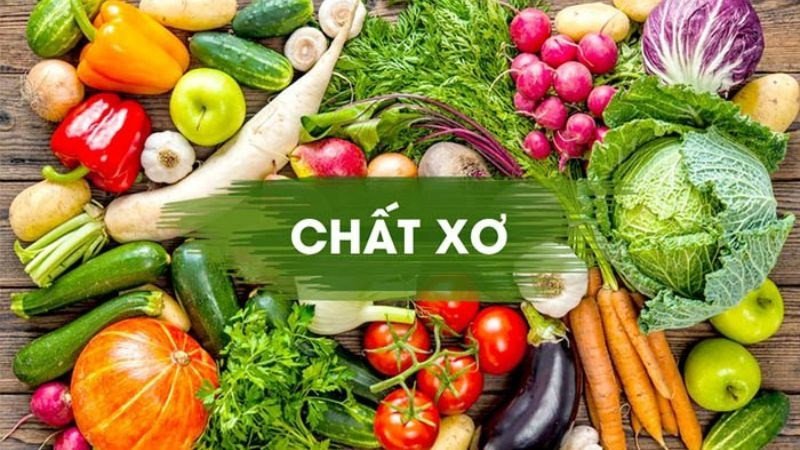 Kết hợp bánh quẩy với các loại thực phẩm giàu chất xơ như rau xanh, trái cây