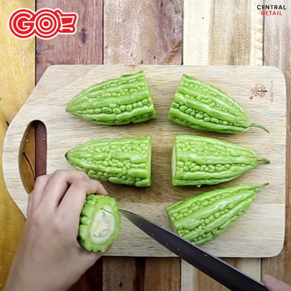 khổ qua tươi xanh để nấu canh