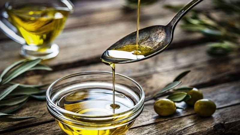Kiểm soát lượng dầu sử dụng khi chiên trứng