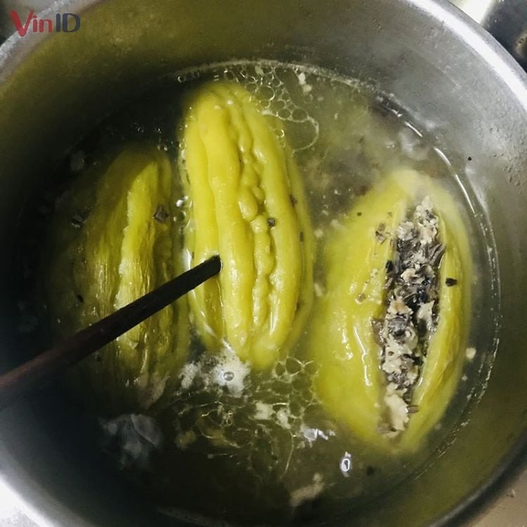 Kiểm tra độ chín mềm của khổ qua