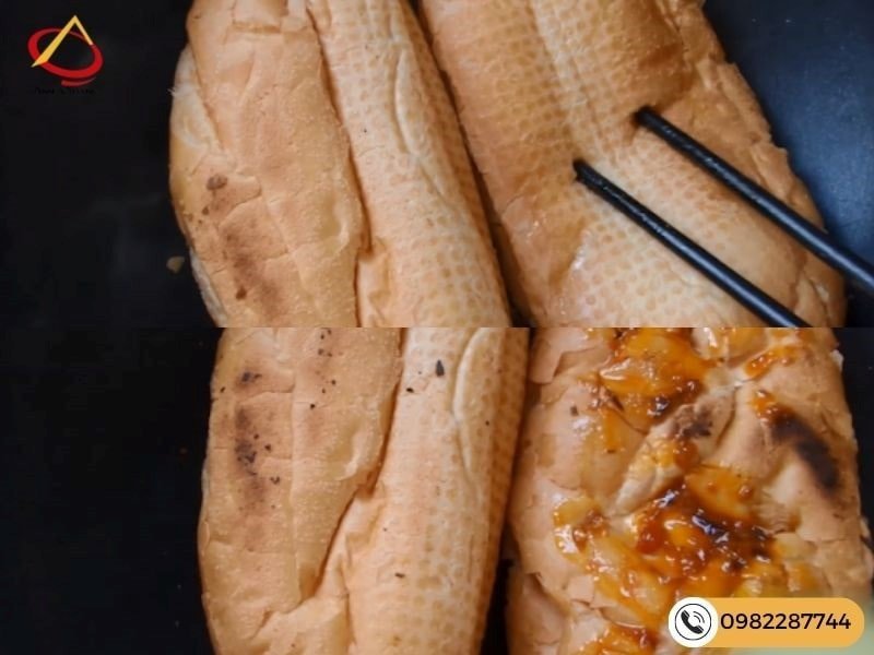 Làm bánh mì nướng bơ mật ong bằng chảo