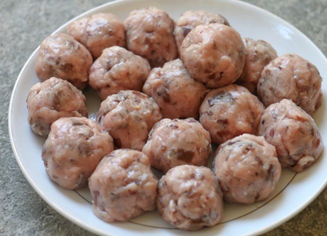 Làm mọc heo giòn dai cho món bún sườn mọc