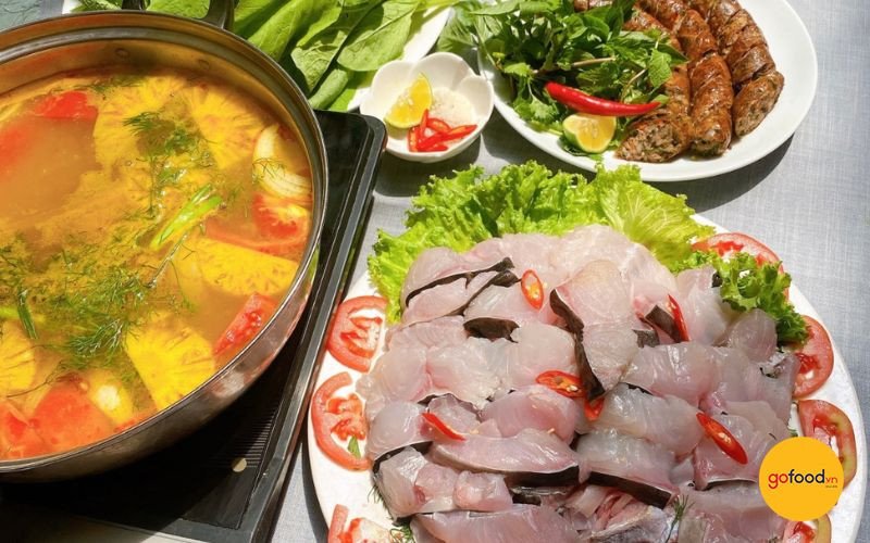 Lẩu Thái cá lăng