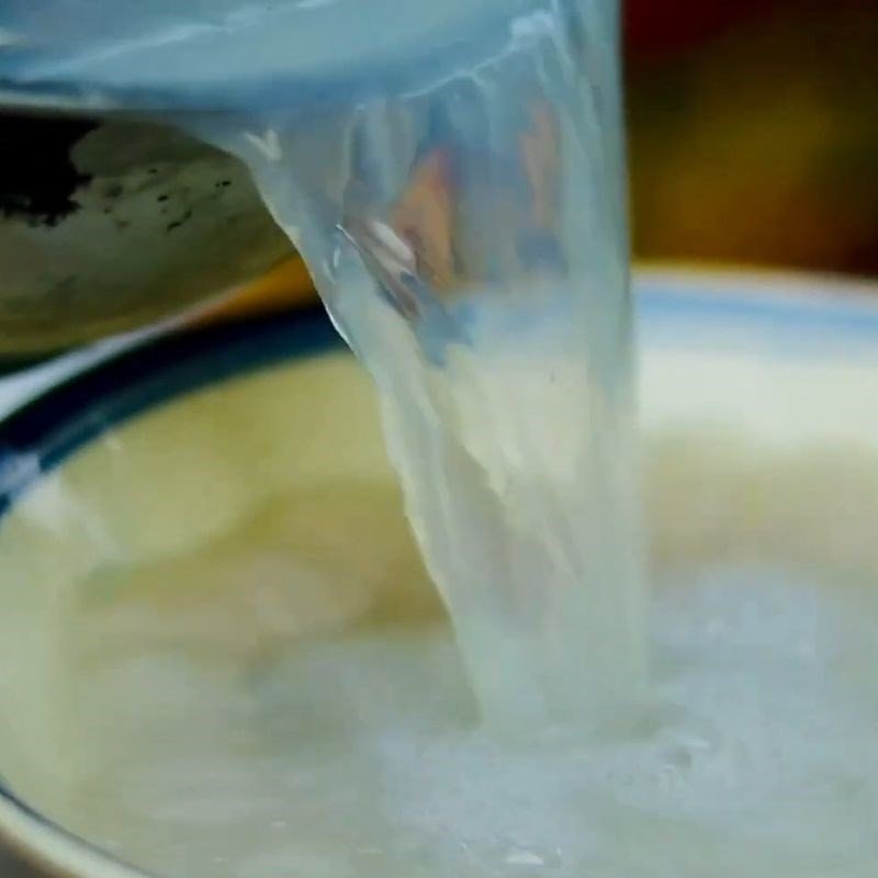 Lọc lấy thịt don và nước dùng