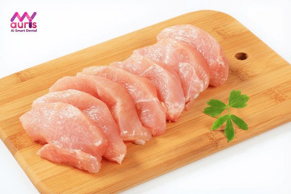 Lợi ích của việc ăn ức gà thường xuyên