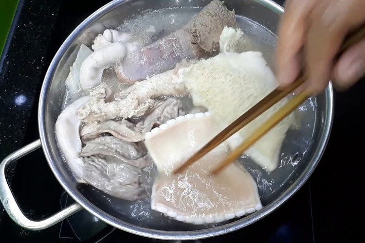 Luộc lòng bò mềm trắng đạt chuẩn