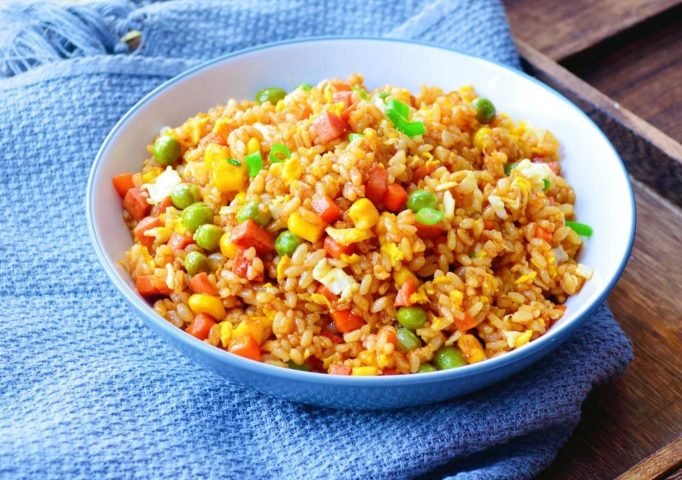 Lượng calo cơm rang thập cẩm