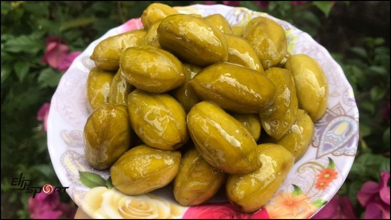Lượng calo trung bình trong 100g cà na ngâm