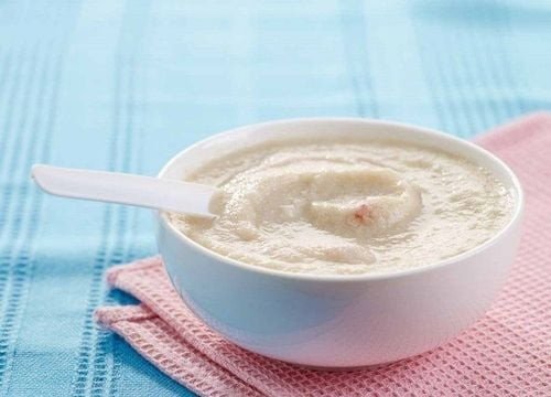 Lưu ý khi nêm gia vị trong cách nấu bột cho bé ăn dặm