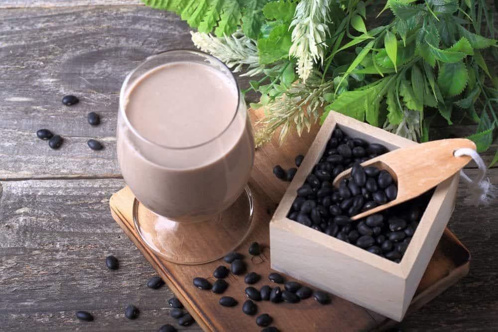 Ly sữa óc chó đậu đen với hương vị đậm đà và giàu dưỡng chất