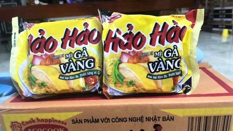 Mì Hảo Hảo gà vàng, hương vị quen thuộc và calo của nó