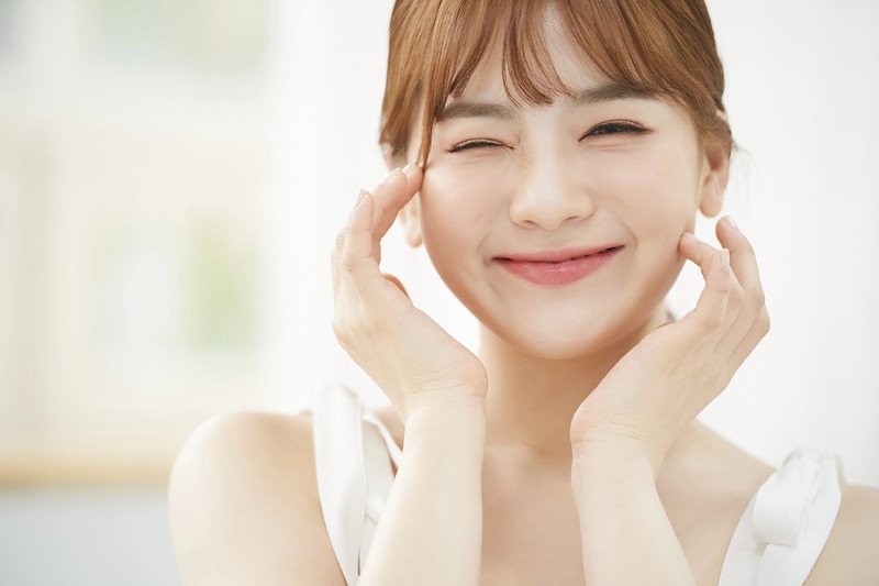 Mỗi quả cà chua bi là một viên vitamin C tự nhiên giúp cải thiện độ đàn hồi cho da và chống lão hóa hiệu quả