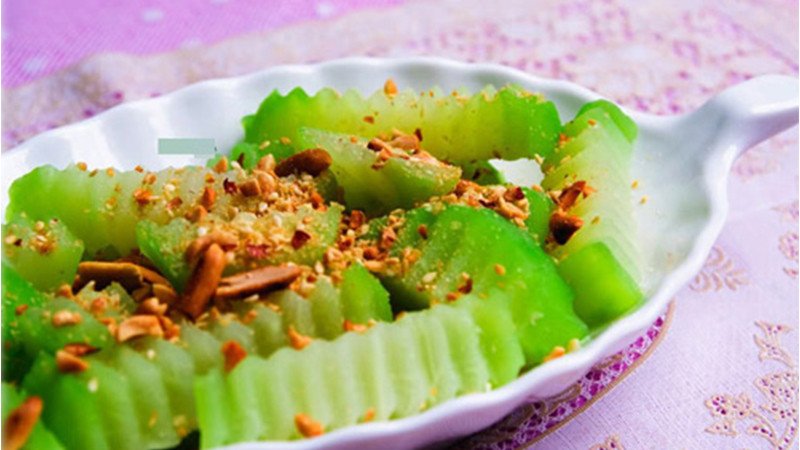 Món bí xanh luộc đơn giản cho chế độ giảm cân