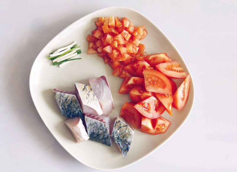 Cách Nấu Canh Cá Cà Chua Chuẩn Vị Gia Đình Ngon Nhất Món canh cá cà chua hấp dẫn, ngon miệng cho bữa cơm gia đình