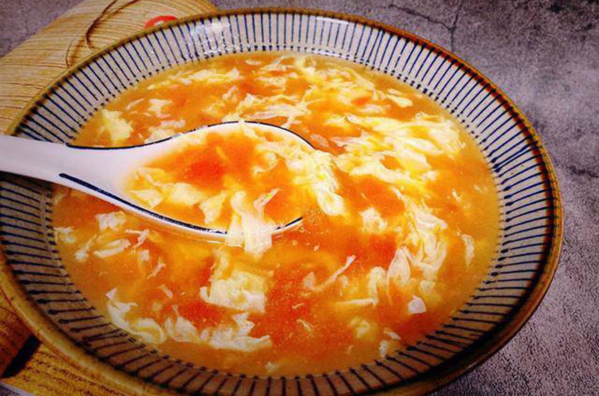 Món canh trứng cà chua ngon miệng và bổ dưỡng