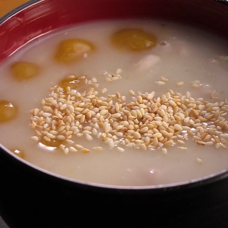 Món chè bí đỏ đậu phộng hoàn chỉnh