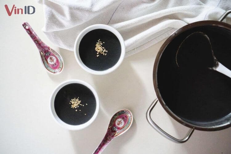Món chè mè đen với bột nếp bổ dưỡng, dễ thực hiện