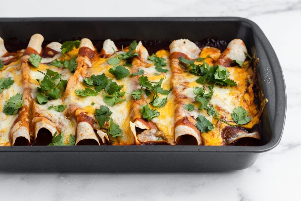 Món Enchiladas hấp dẫn làm từ vỏ bánh tortilla