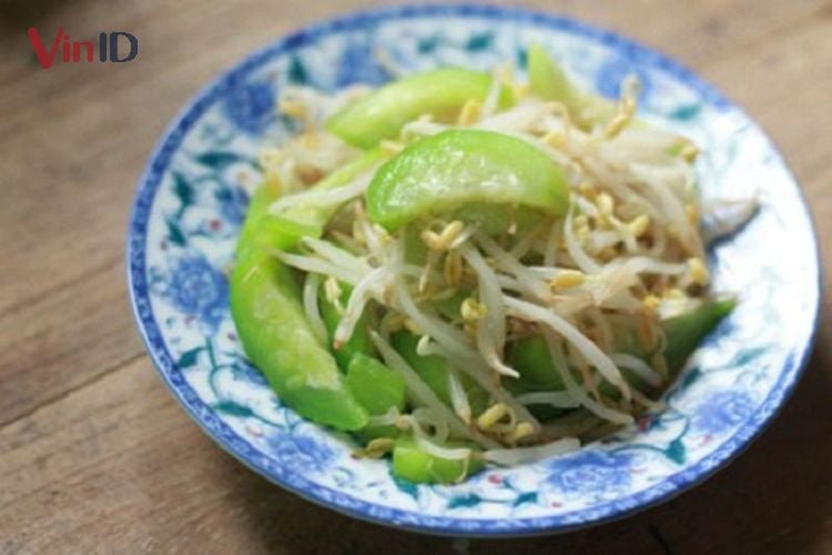 Món giá đỗ xào mướp thanh đạm