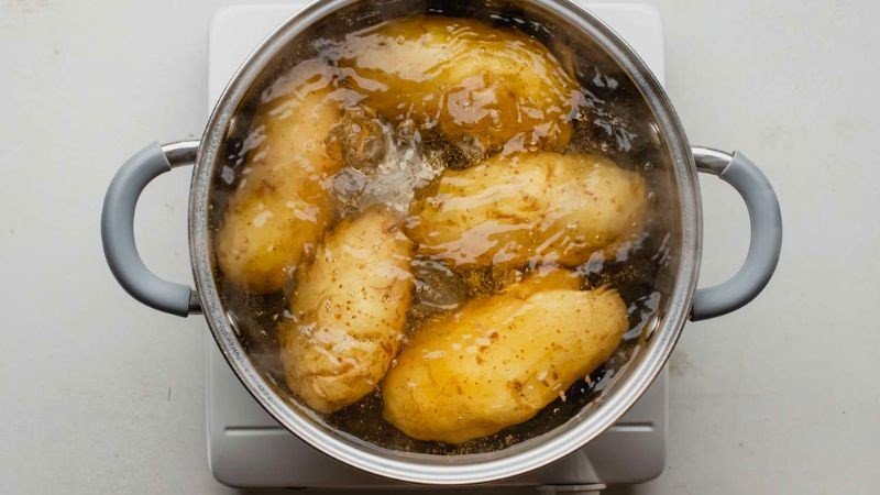 Món khoai tây luộc đơn giản, ít calo cho thực đơn giảm cân