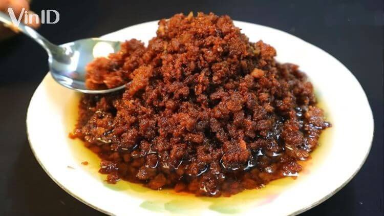Món mắm tép chưng thịt đã hoàn thành và sẵn sàng thưởng thức