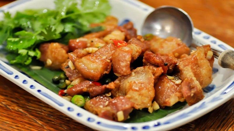 Món thịt heo xào hấp dẫn và lượng calo