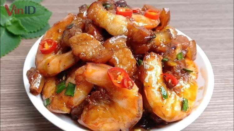 Món thịt kho tôm nước dừa hấp dẫn