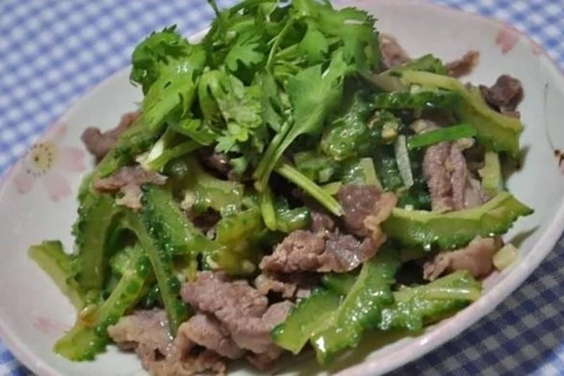 Món thịt ngựa xào mướp đắng độc đáo