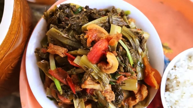 Món tóp mỡ xào dưa chua giòn ngon hấp dẫn