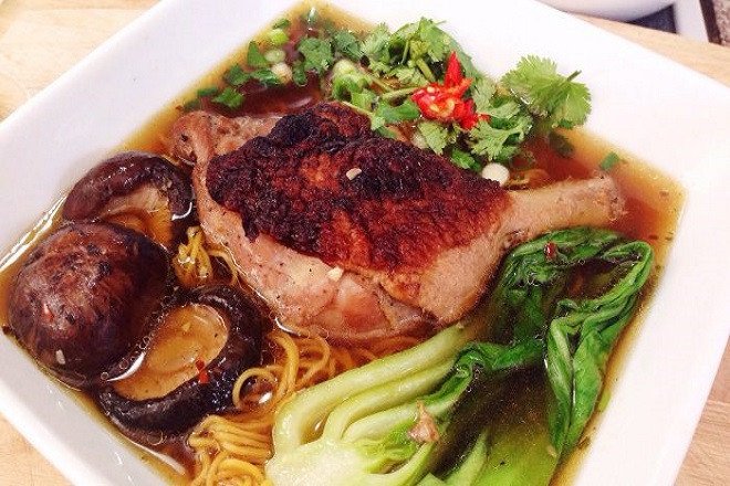 Món vịt tiềm miền Tây thơm ngon hấp dẫn