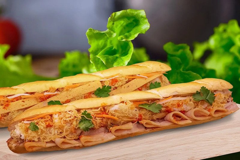 Một bữa ăn nhẹ lành mạnh với bánh mì que và rau xanh