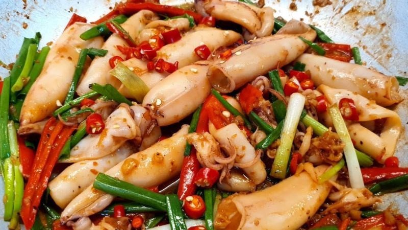 Mực xào sẽ không gây tăng cân nếu bạn sử dụng ít dầu mỡ và gia vị
