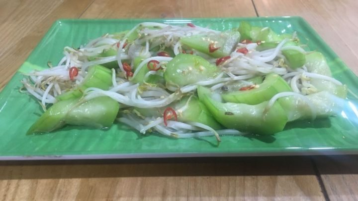 Mướp xào giá đỗ thành phẩm