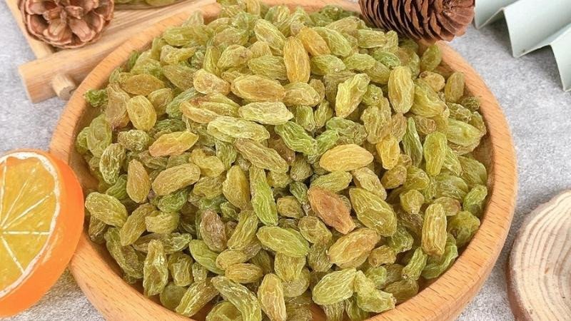 Mứt nho Mỹ khô dẻo thơm ngon, món ăn vặt lành mạnh