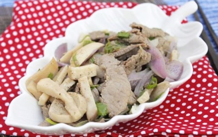 Nấm đùi gà xào thịt bò thơm ngon